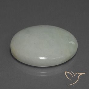 38.56克拉天然翡翠，椭圆形，半透明