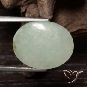 10.40克拉天然翡翠，椭圆形，半透明