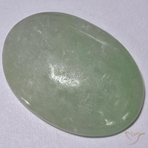 11.77克拉天然翡翠，椭圆形，半透明