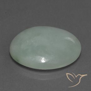 13.75克拉天然翡翠，椭圆形，半透明