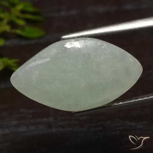 6.77克拉天然翡翠，榄尖形，半透明
