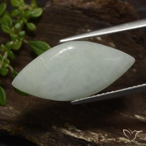 8.14克拉天然翡翠，榄尖形，半透明