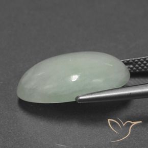 10.28克拉天然翡翠，椭圆形，半透明