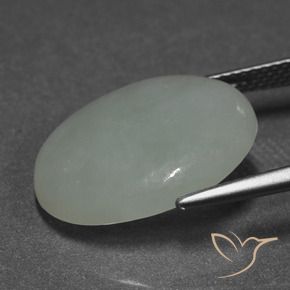 10.18克拉天然翡翠，椭圆形，半透明