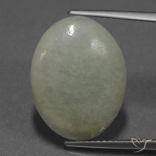 9.18克拉天然翡翠，椭圆形，半透明