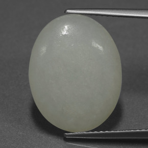 11.44克拉天然翡翠，椭圆形切割，半透明