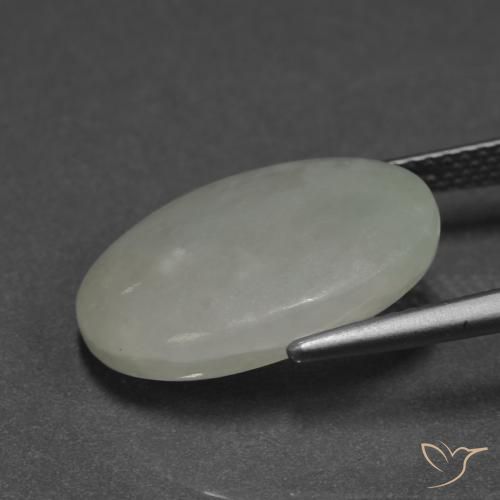 9.31克拉天然翡翠，椭圆形，半透明
