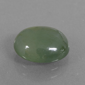 3.85克拉天然绿色硬玉，椭圆形切割，10.7×8.7毫米，半透明