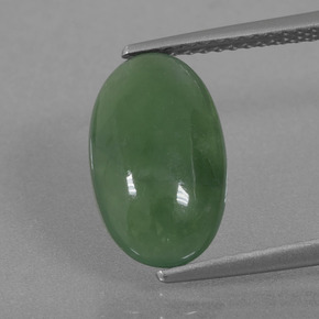 4.00克拉天然绿色硬玉，椭圆形切割，13.3×8毫米，半透明