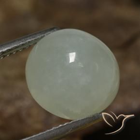 7.41克拉天然翡翠，椭圆形，半透明