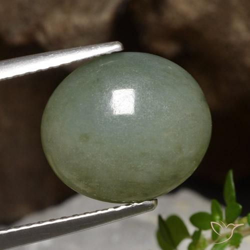 5.81克拉天然翡翠，椭圆形，半透明