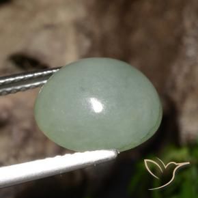 5.39克拉天然翡翠，椭圆形，半透明