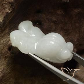42.70克拉天然翡翠，花式切割，半透明