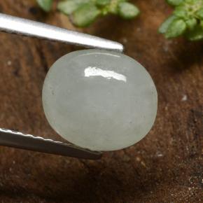 3.34克拉天然绿色硬玉，椭圆形切割，9.4×8.2毫米，半透明