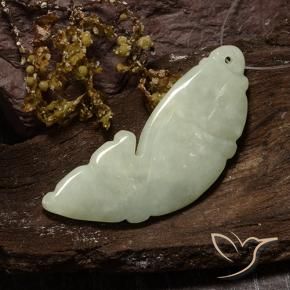 28.12克拉天然翡翠，花式切割，半透明