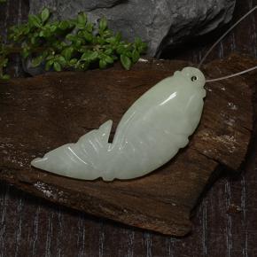 28.60克拉天然翡翠，异形，半透明