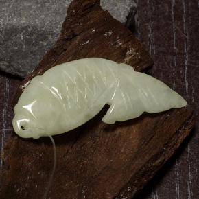 28.14克拉天然翡翠，异形，半透明