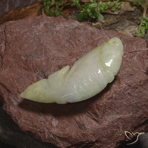 29.72克拉天然翡翠，花式切割，半透明
