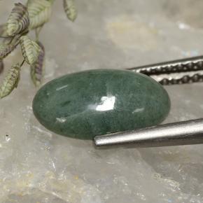 2.99克拉天然翡翠，椭圆形切割，不透明