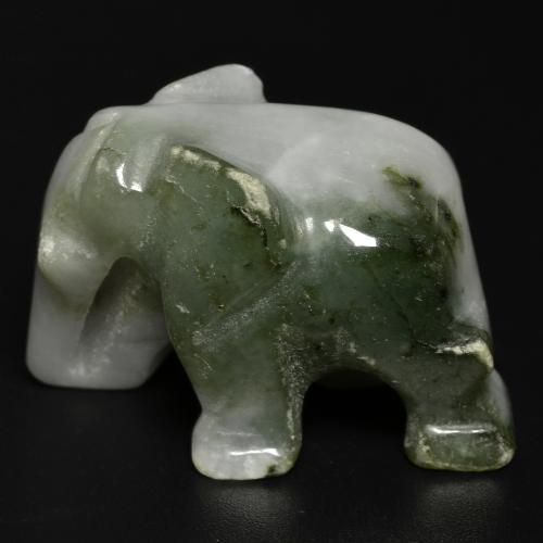 65.91克拉天然绿色硬玉，异形，27.1×16.1毫米，不透明