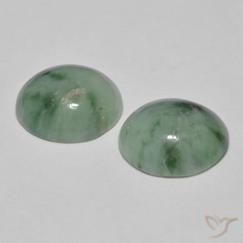 8.87克拉天然翡翠，椭圆形，不透明