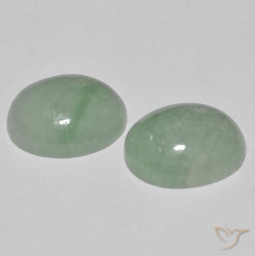 10.08克拉天然翡翠，椭圆形，不透明