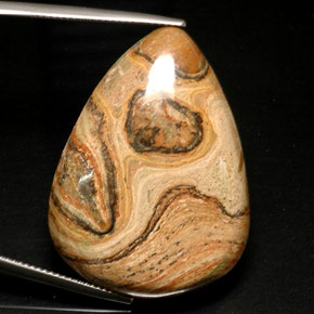 46.12克拉天然多色碧玉，梨形，35.9×25.7毫米，不透明