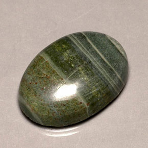 37.88克拉天然多色碧玉，椭圆形切割，27.4×19.7毫米，不透明