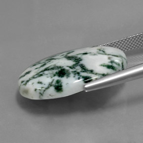 17.30克拉天然碧玉，椭圆形切割，不透明