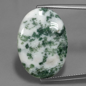 17.45克拉天然多色碧玉，椭圆形切割，24.9×18毫米，不透明
