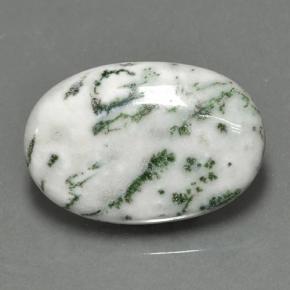 16.14克拉天然多色碧玉，椭圆形切割，25.1×16.9毫米，不透明