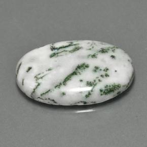 16.14克拉天然多色碧玉，椭圆形切割，25.1×16.9毫米，不透明