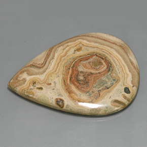 134.40克拉天然碧玉，梨形，不透明