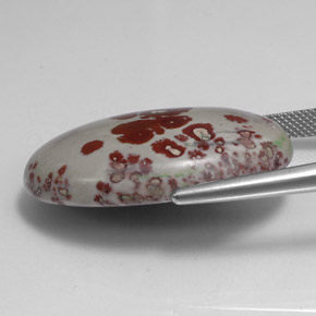 37.87克拉天然多色碧玉，椭圆形切割，31.9×21.8毫米，不透明