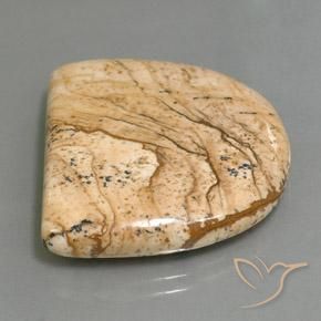 33.01克拉天然碧玉，花式切割，不透明