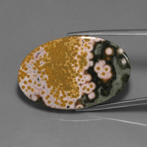 38.01克拉天然碧玉，椭圆形切割，不透明