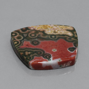 36.00克拉天然多色碧玉，异形，28.5×27毫米，不透明