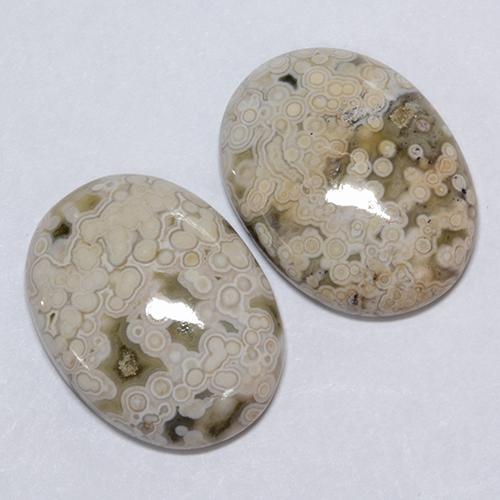 22.24天然多色碧玉，椭圆形切割，20×15.1毫米，不透明
