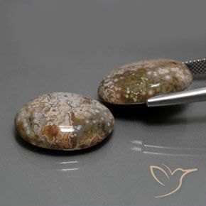 25.60克拉天然碧玉，椭圆形，不透明