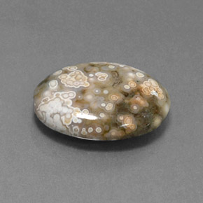 7.50克拉天然碧玉，椭圆形切割，不透明