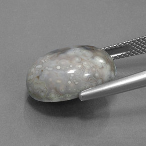 9.84克拉天然碧玉，椭圆形切割，不透明