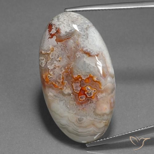 32.76ct 天然 彩色 碧玉, 椭圆形, 不透明