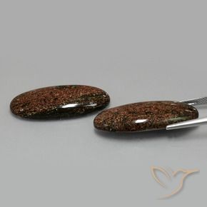 33.83克拉天然碧玉，椭圆形，不透明
