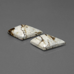 克拉天然碧玉，异形，不透明