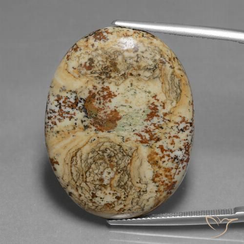 37.65ct 天然 彩色 碧玉, 椭圆形, 不透明