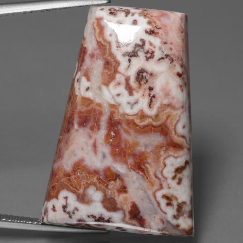 59.18克拉天然多色碧玉，长方形切工，32.9×21.4毫米，不透明