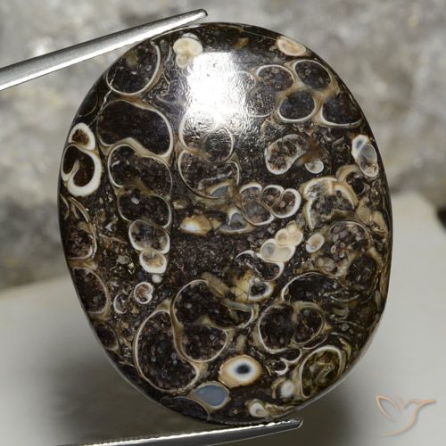 44.14ct 天然 彩色 碧玉, 椭圆形, 不透明