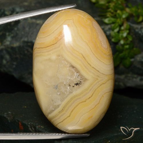 59.42ct 天然 彩色 碧玉, 椭圆形, 不透明