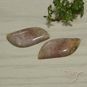 28.77克拉天然碧玉，花式切割，不透明