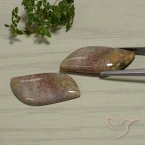 28.77克拉天然碧玉，花式切割，不透明